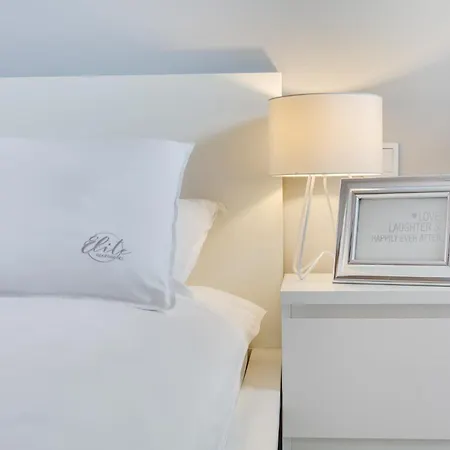 Elite Marine Cztery Oceany Apartament *