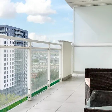 Elite Marine Cztery Oceany Apartament *