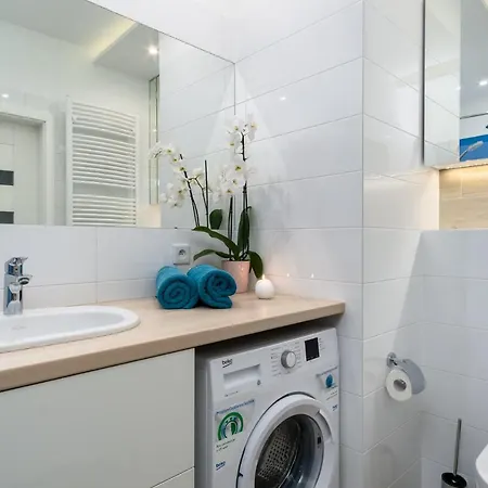 Elite Marine Cztery Oceany Гданьск