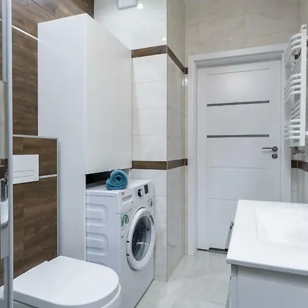 Elite Marine Cztery Oceany Apartman *