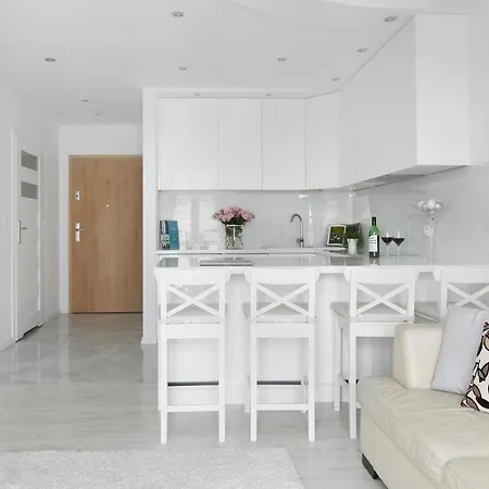 Elite Marine Cztery Oceany Гданьск