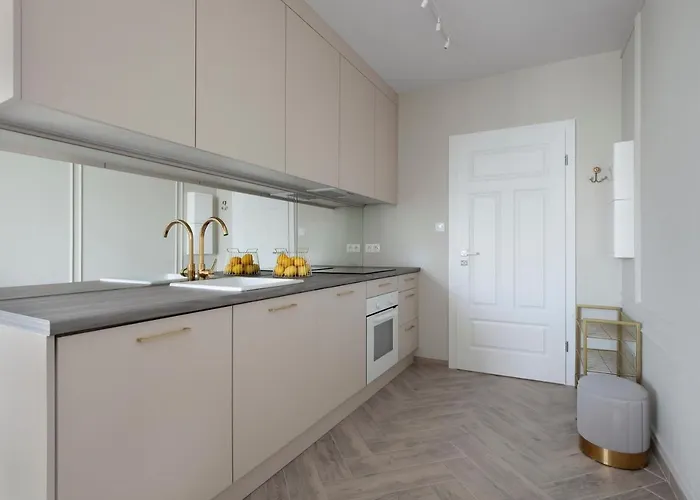 Elite Marine Cztery Oceany * グダニスク