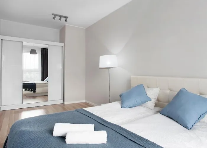 Elite Marine Cztery Oceany グダニスク